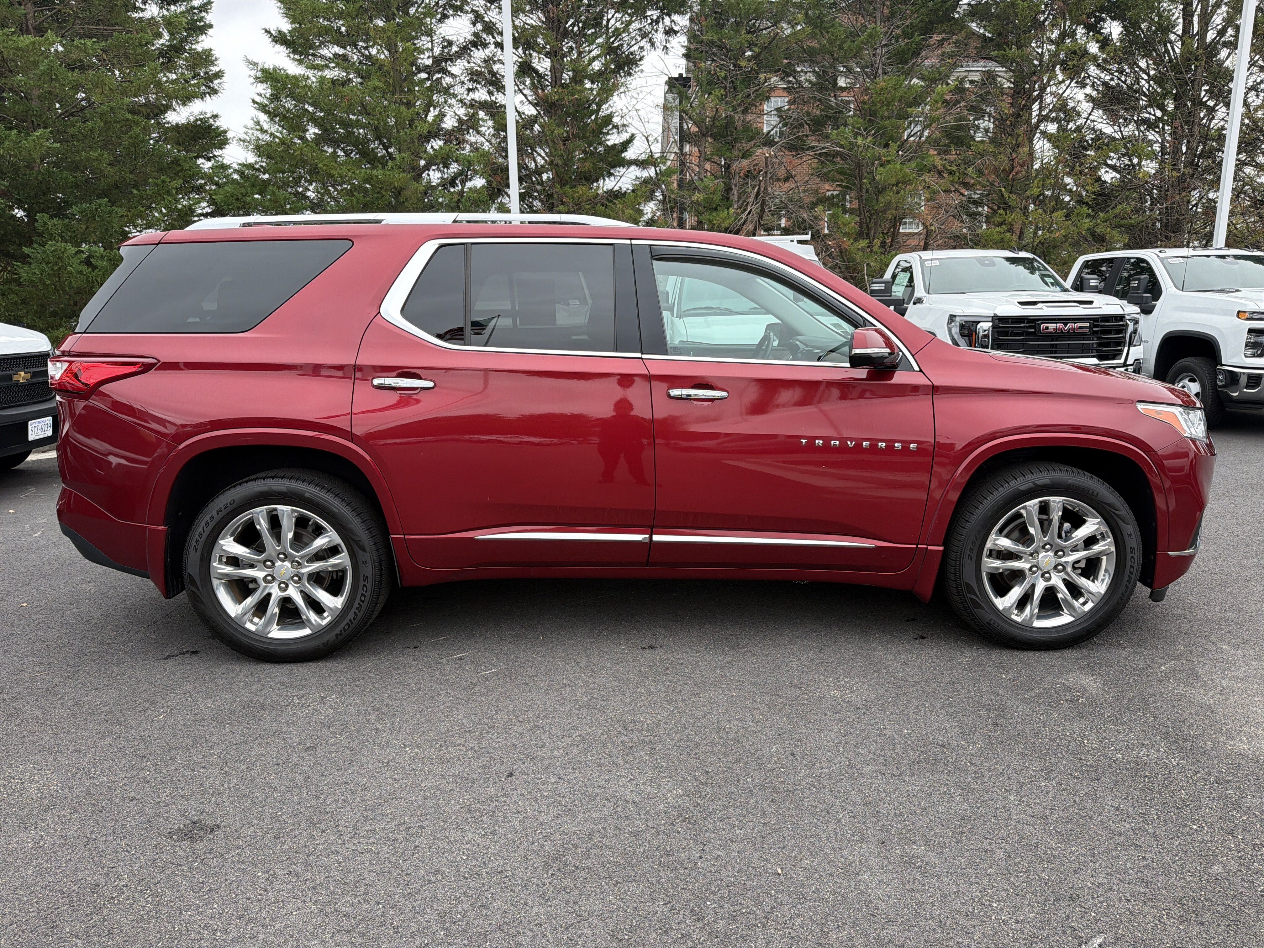 Used 2018 Chevrolet Traverse High Country AWD/4WD image 11