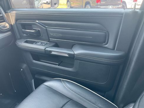 Used 2024 RAM 3500 Limited image 17