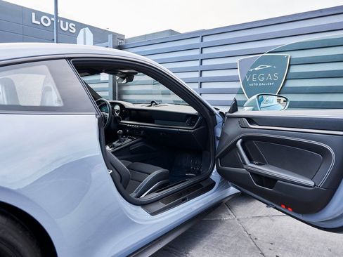 Used 2023 Porsche 911 GT3 w/ Chrono Package RWD image 23