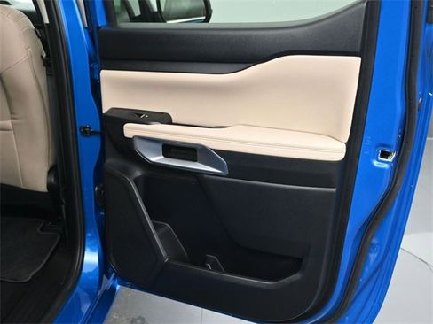 Used 2025 Ford Ranger Lariat w/ Chrome Accent Package image 13