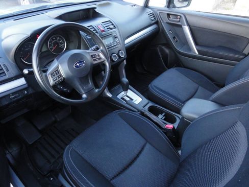 Used 2015 Subaru Forester 2.5i w/ Alloy Wheel Package AWD/4WD image 9