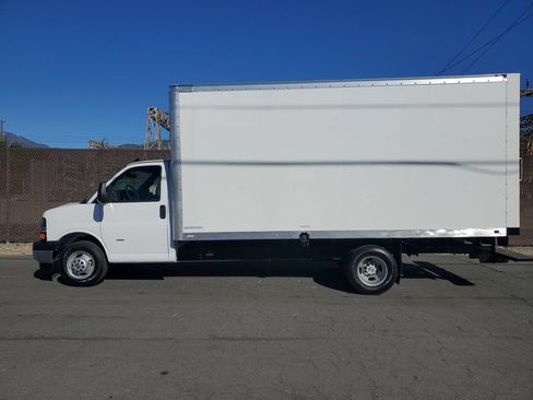 New 2025 Chevrolet Express 3500 w/ Power Convenience Package RWD image 7