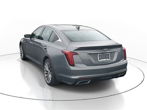 Used 2022 Cadillac CT5 Premium Luxury image 2