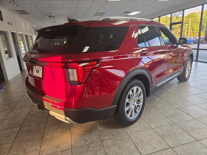 New 2027 Ford Explorer Platinum