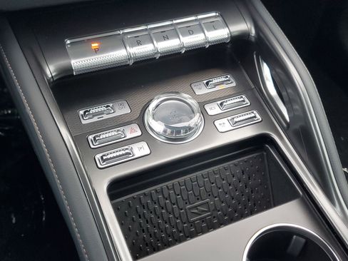 New 2026 Lincoln Nautilus Premier image 25