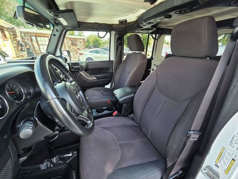 Used 2013 Jeep Wrangler Unlimited Sport AWD/4WD image 13