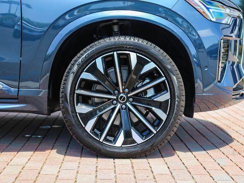 Certified 2026 Volvo XC90 B6 Plus w/ Protection Package Premier AWD/4WD image 11