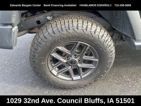 Used 2017 Jeep Wrangler Unlimited Sport w/ Quick Order Package 24S AWD/4WD image 7