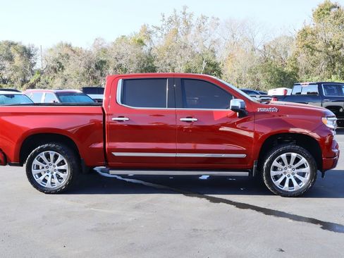 Used 2023 Chevrolet Silverado 1500 High Country w/ Z71 Off-Road Package image 9