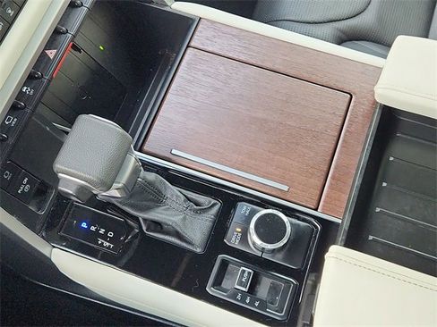 Used 2023 Toyota Sequoia Capstone image 16