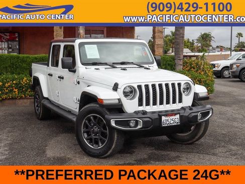 Used 2021 Jeep Gladiator Overland w/ LED Lighting Group AWD/4WD image 1