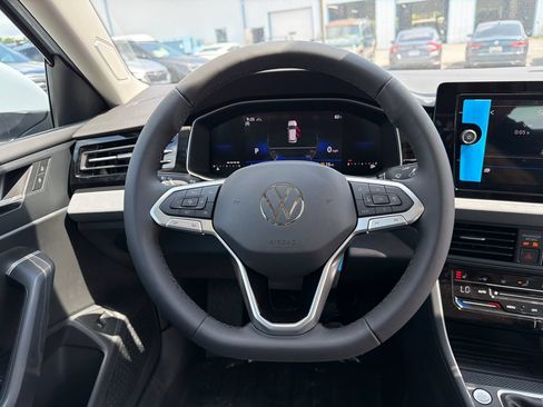 New 2026 Volkswagen Jetta SE FWD image 15