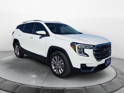 Used 2024 GMC Terrain SLT