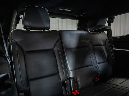 Used 2021 GMC Yukon SLT image 44