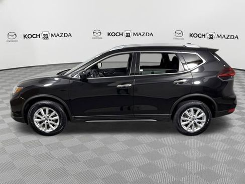 Used 2019 Nissan Rogue SV image 4