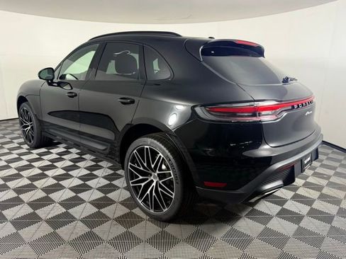 New 2025 Porsche Macan image 3