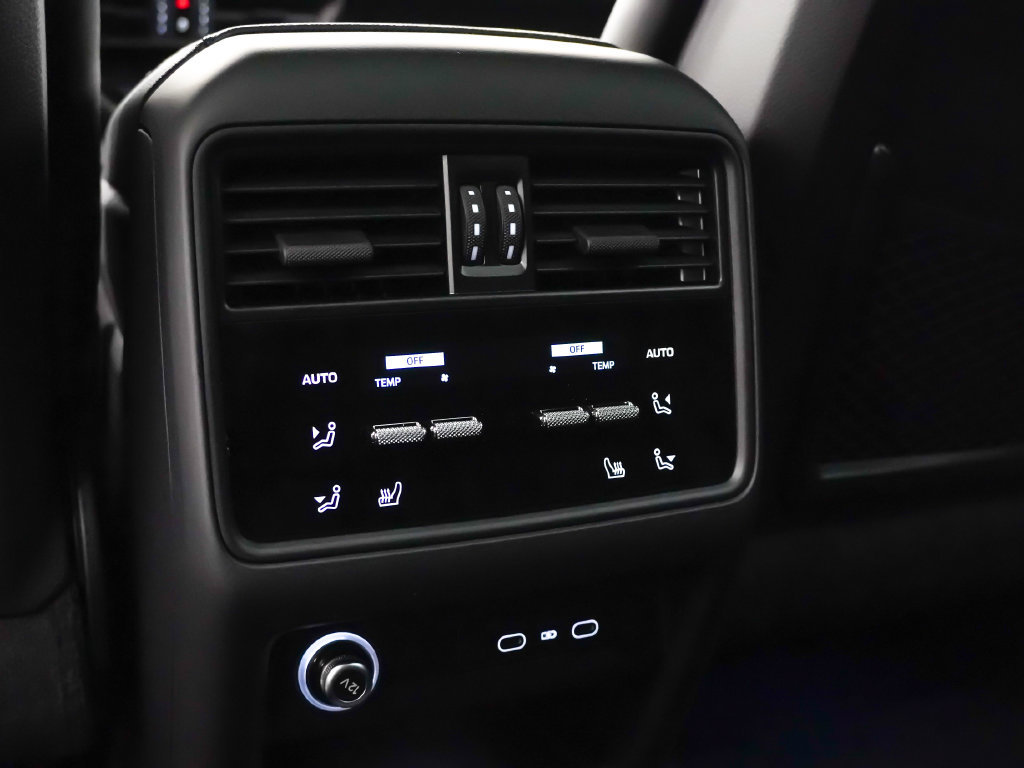 Certified 2026 Porsche Cayenne Coupe AWD/4WD image 16