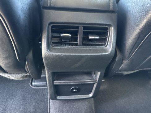 Used 2024 Ford Edge SEL AWD/4WD image 25