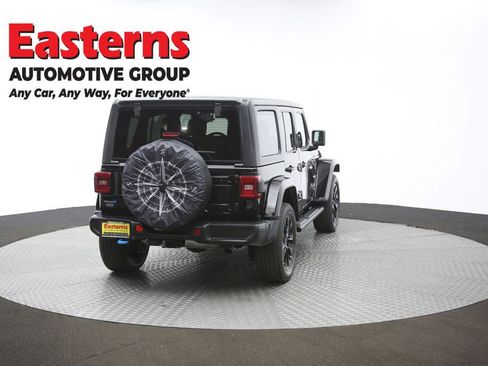 Used 2023 Jeep Wrangler Unlimited Sahara image 38