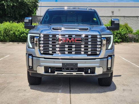 Used 2025 GMC Sierra 2500 Denali w/ Denali Reserve Package AWD/4WD image 2