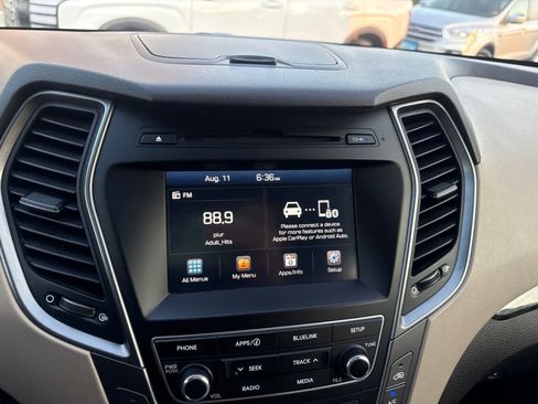 Used 2017 Hyundai Santa Fe Sport FWD image 27