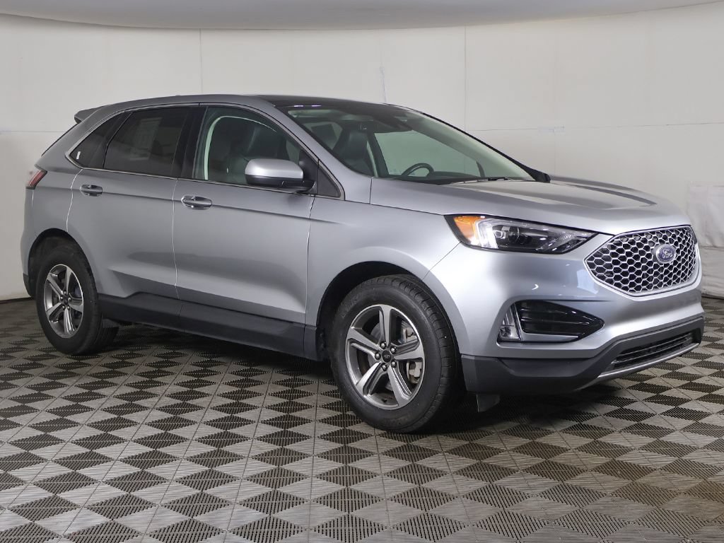 Used 2023 Ford Edge SEL w/ Convenience Package AWD/4WD image 2