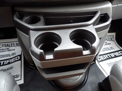 Used 2021 Ford E-350 and Econoline 350 Super Duty RWD image 25