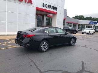 Used 2023 Nissan Altima 2.5 SV w/ SV Premium Package AWD/4WD video 2