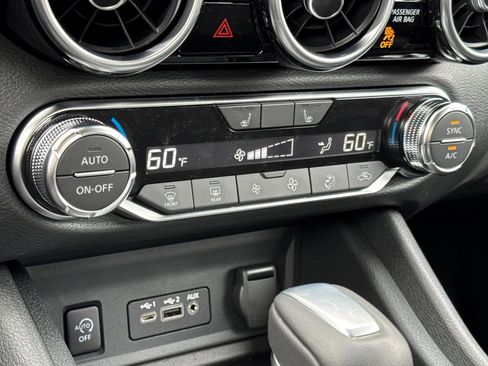 New 2025 Nissan Sentra SR w/ Trunk Package image 16