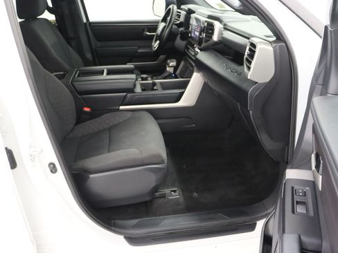 Used 2025 Toyota Tundra SR5 AWD/4WD image 36