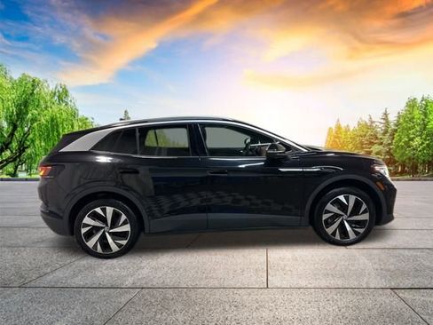 Certified 2021 Volkswagen ID.4 Pro S w/ Gradient Package image 3