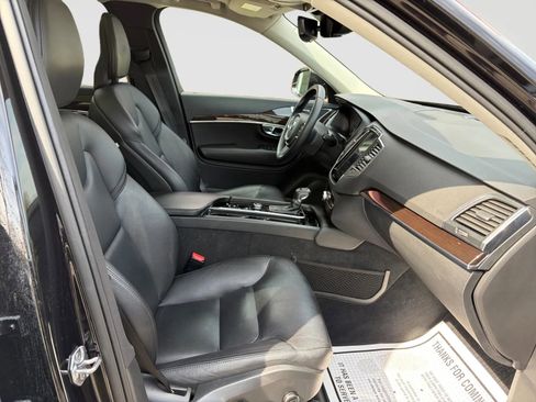 Used 2019 Volvo XC90 T5 Momentum image 22