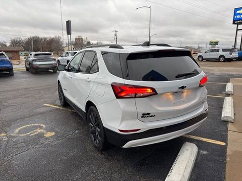 Used 2024 Chevrolet Equinox RS w/ LPO, Floor Liner Package image 5