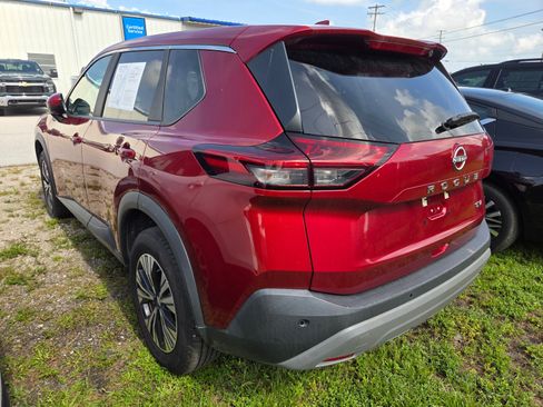 Used 2023 Nissan Rogue SV FWD image 4