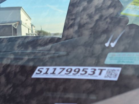 Certified 2025 Chevrolet Silverado 2500 Custom w/ Custom Value Package image 33