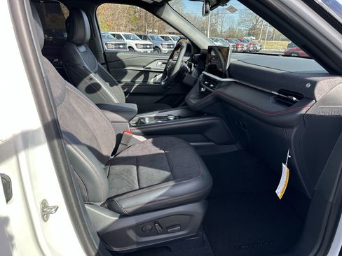 New 2025 Ford Explorer ST image 43