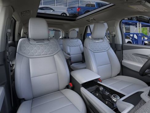 New 2026 Ford Explorer Platinum w/ LUX Leather Package AWD/4WD image 12