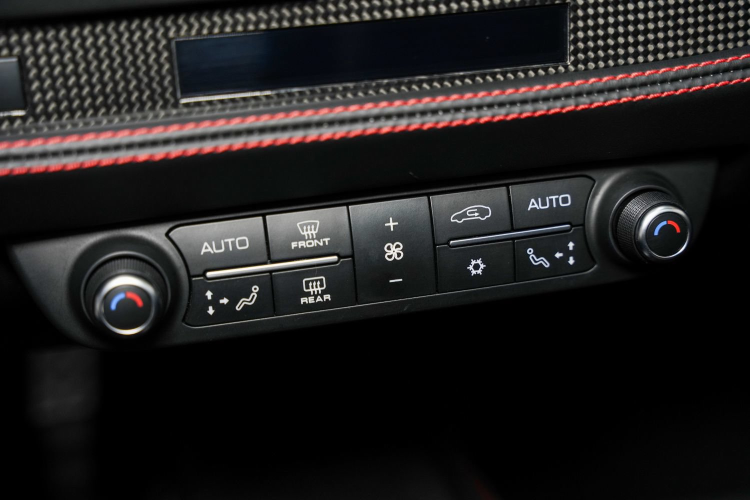 Used 2023 Ferrari F8 Tributo RWD image 44
