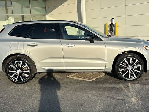 Certified 2025 Volvo XC60 B5 Plus AWD/4WD image 27