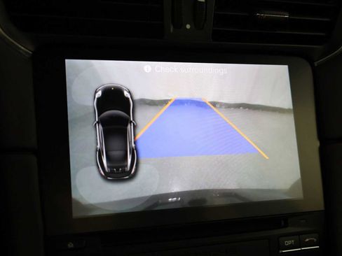 Used 2019 Porsche 911 Turbo image 33