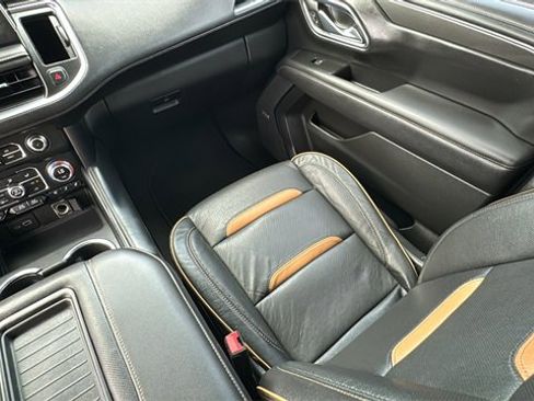 Used 2022 GMC Yukon AT4 w/ Max Trailering Package image 21