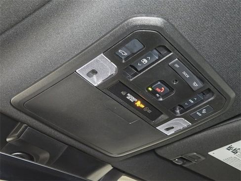 Used 2025 Toyota Sequoia Platinum image 36