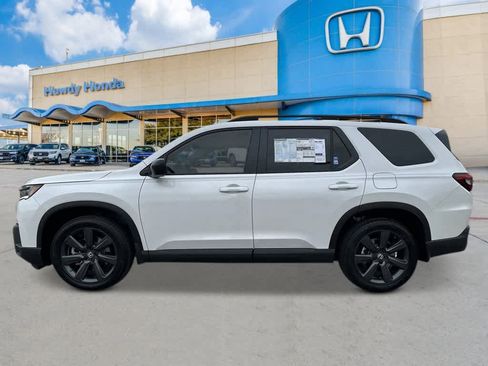 New 2026 Honda Pilot Sport image 2