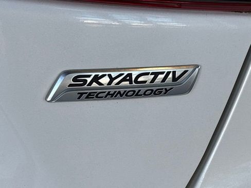 Used 2015 MAZDA MAZDA3 i Grand Touring image 10