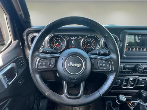 Used 2022 Jeep Gladiator Sport AWD/4WD image 14