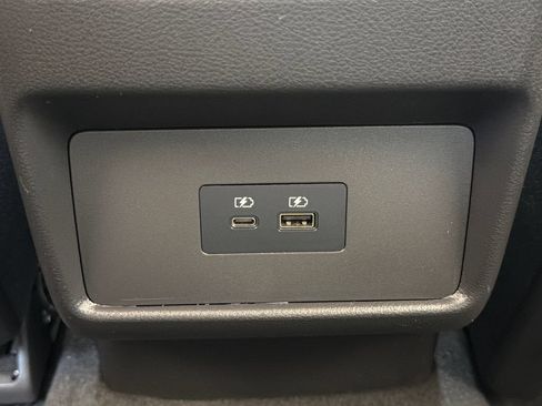 Used 2023 Nissan Rogue SV FWD image 30