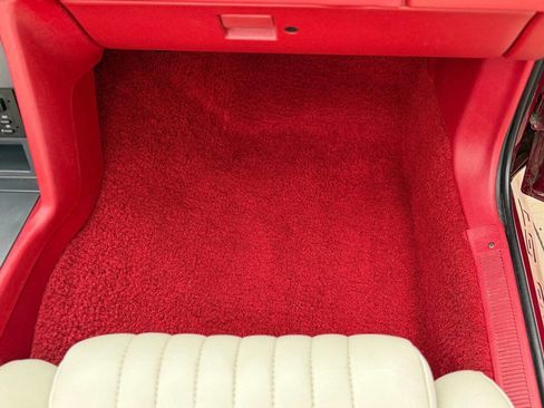 Used 1988 Ford Mustang GT image 88