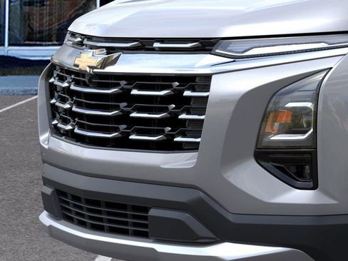 New 2026 Chevrolet Equinox LT w/ Safety and Technology Package image 13