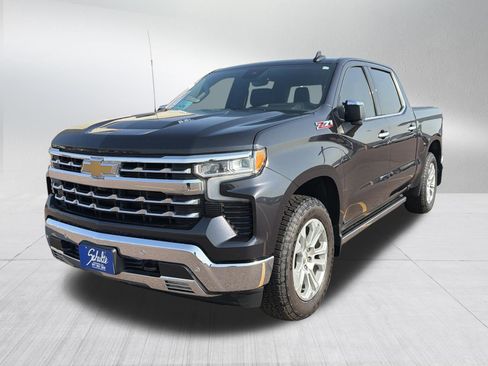 Used 2022 Chevrolet Silverado 1500 LTZ w/ LTZ Premium Package AWD/4WD image 3