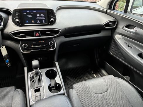 Used 2019 Hyundai Santa Fe SE FWD image 18